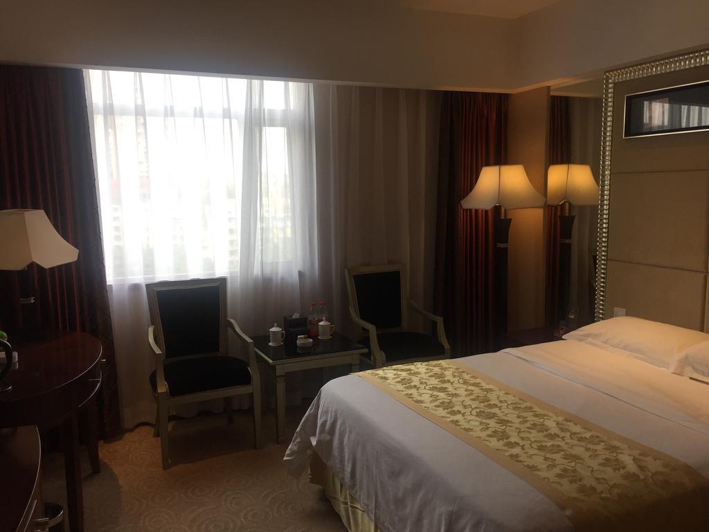 Yunheng Hotel Neijiang Ngoại thất bức ảnh